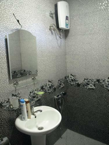 Hostal Guest House Ebralidze