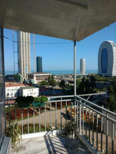 Apartment On Tbel-abuseridze 21a