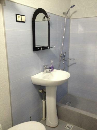 Ramazi Apartment