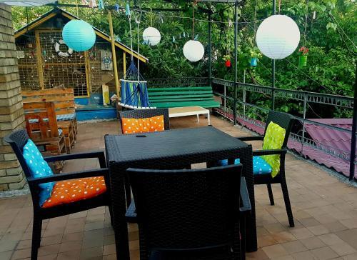 Hostal Guest House On Saakadze 9