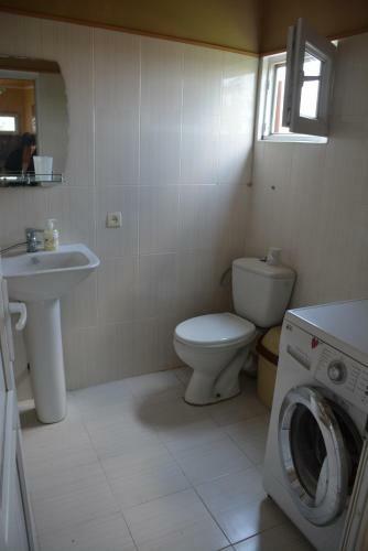 Hostal Friends House In Qd