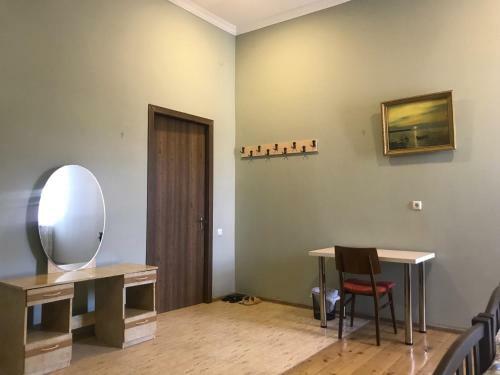 Hostal Mimino Guest House