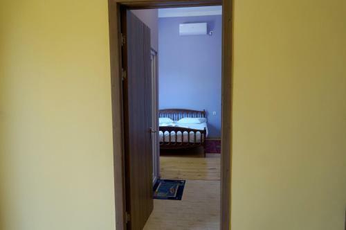 Hostal Mimino Guest House
