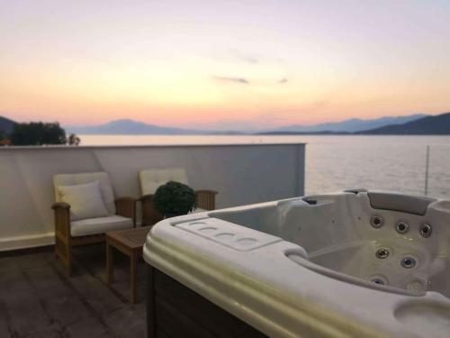 Hotel Aianteion Bay