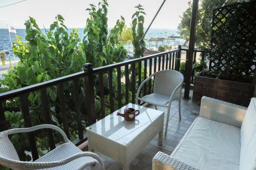 Hostal Spyrou Studios