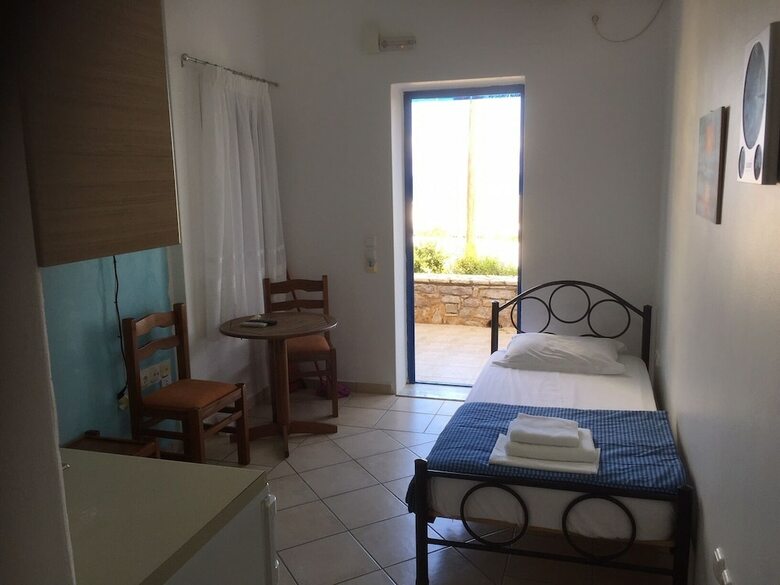Pantonia Apartments