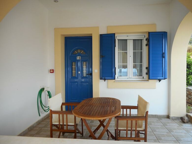 Pantonia Apartments