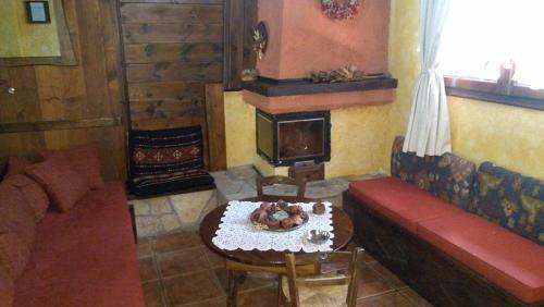 Hostal Xenonas Brizi