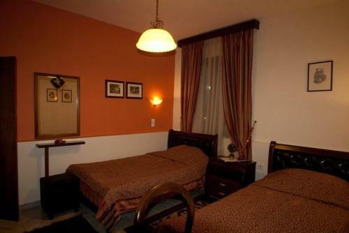 Hostal Guesthouse Paralimnia