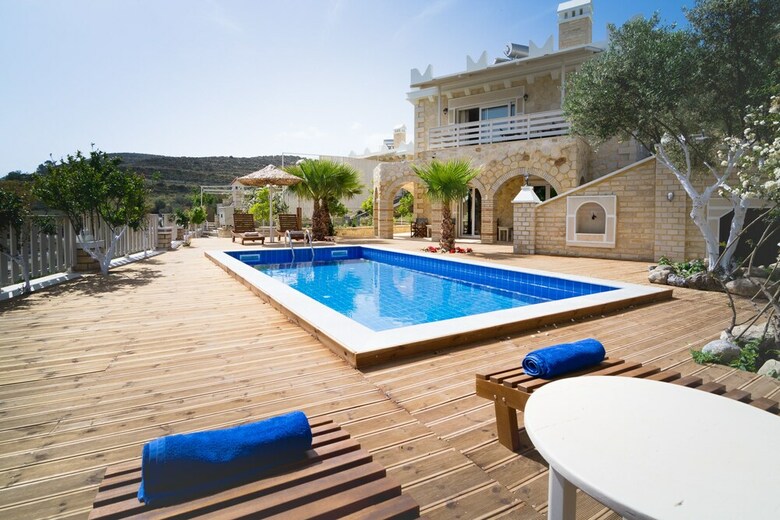 Nikolas Villa-anesis Family