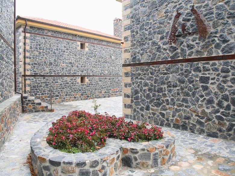 Hostal Yades Pozar
