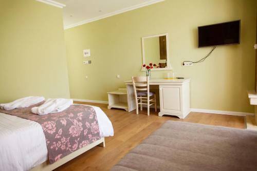 Hotel Irene's Resort