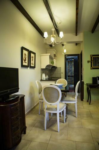 Hostal Archontiko Emmanouilidi Suites
