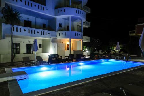 Hotel Muses Studios
