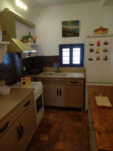 Andros Gr Nr Batsi Seaview House