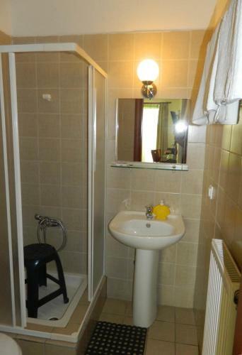 Hostal Peridromos