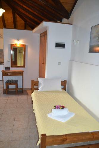 Chouchounikos Apartments