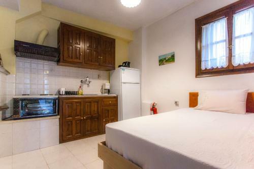 Nikoleri Studios & Apartments