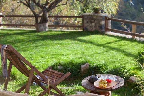 Hostal Agnantio Studios & Suites