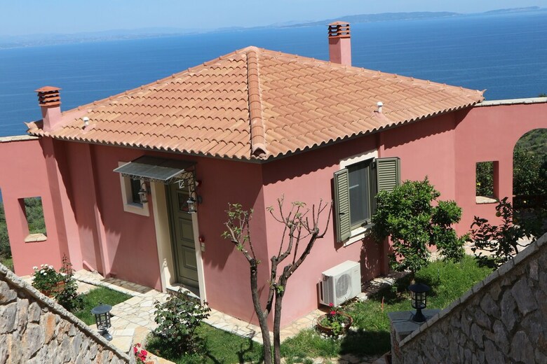 Villa Dio Guesthouses