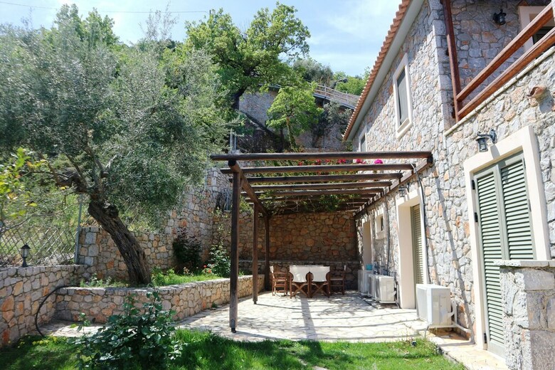 Villa Dio Guesthouses