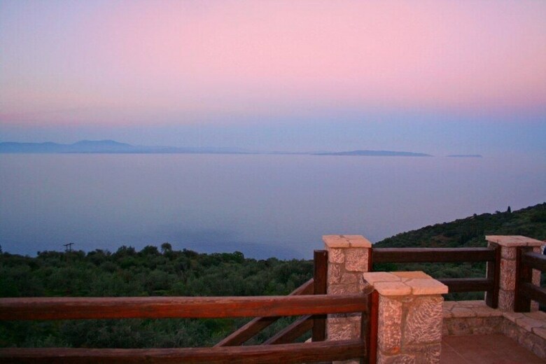 Villa Dio Guesthouses