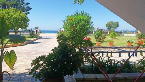 Hotel Raptis Apartments