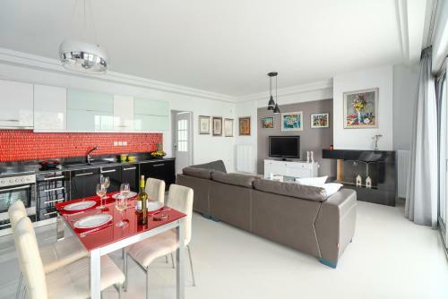 Apartamento Luxurious House Near The Sea