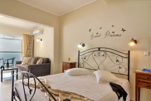 Apartamento Golden Fox Studios And Suites