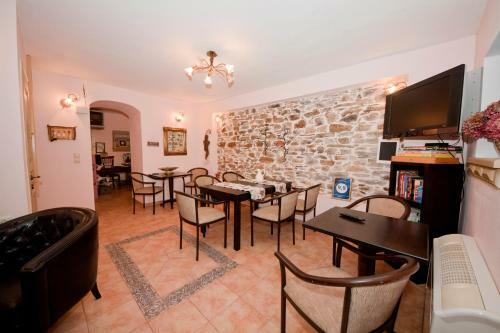 Hostal Arhontiko Prepala