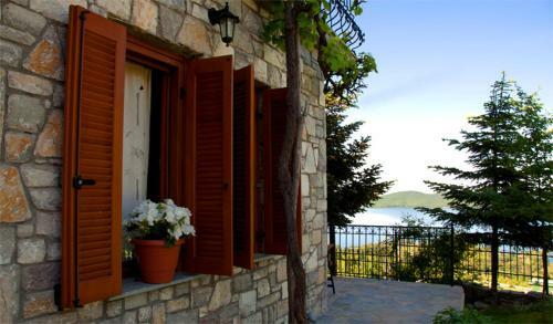 Apartamento To Balkoni Tis Limnis Plastira