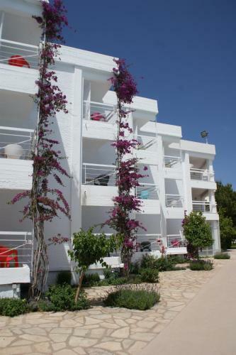 Hotel Marathon Beach Resort