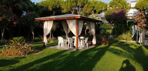 Aparthotel Ballos Apartments