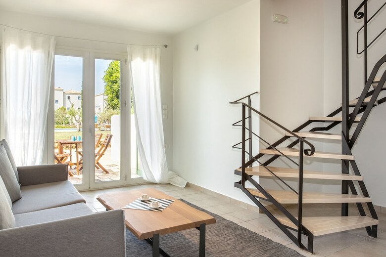 Neapoli Villas