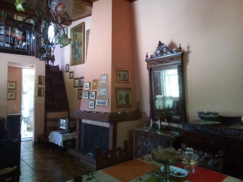 Agroturismo Beautiful Cottage With A Rose Garden