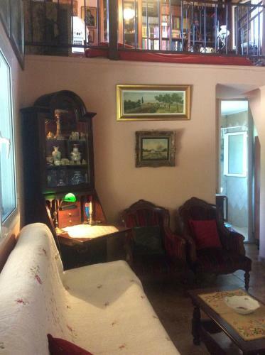 Agroturismo Beautiful Cottage With A Rose Garden