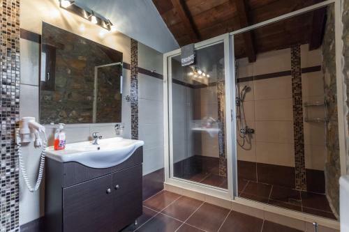 Apartamentos Remos Villas