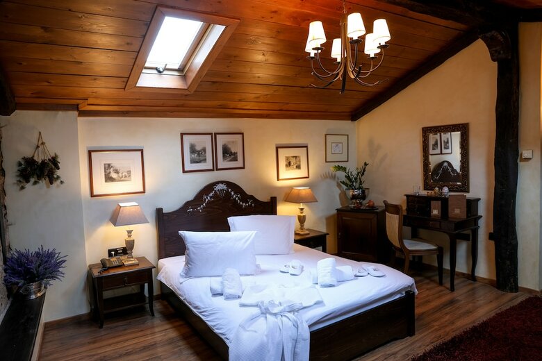 Deluxe Boutique Hotel Palea Poli