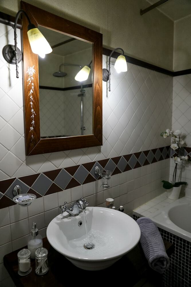 Deluxe Boutique Hotel Palea Poli