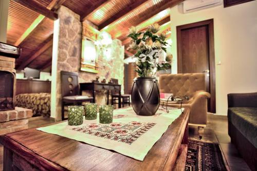 Hostal Militsa Guesthouse