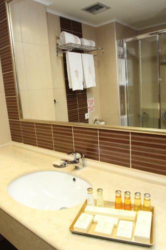 Mouzaki Hotel & Spa