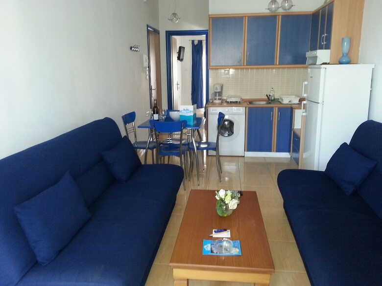 The Blue Apartments And Beach