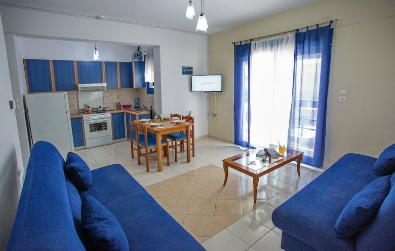 The Blue Apartments And Beach