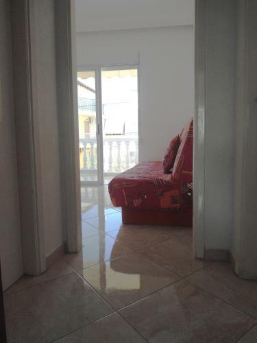 Leonidas Apartments
