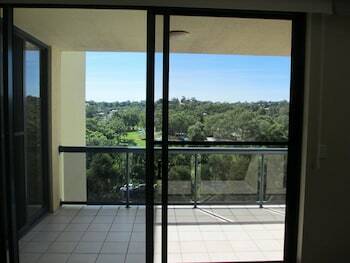 Aparthotel Springwood Tower Apartment Hotel