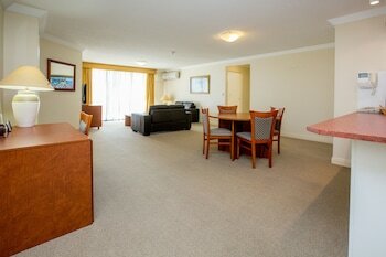 Aparthotel Springwood Tower Apartment Hotel