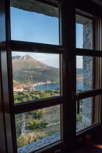 Xemoni Hotel