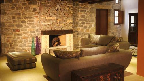Xemoni Hotel