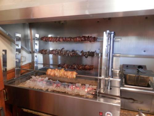 Hostal Guesthouse Gkoura