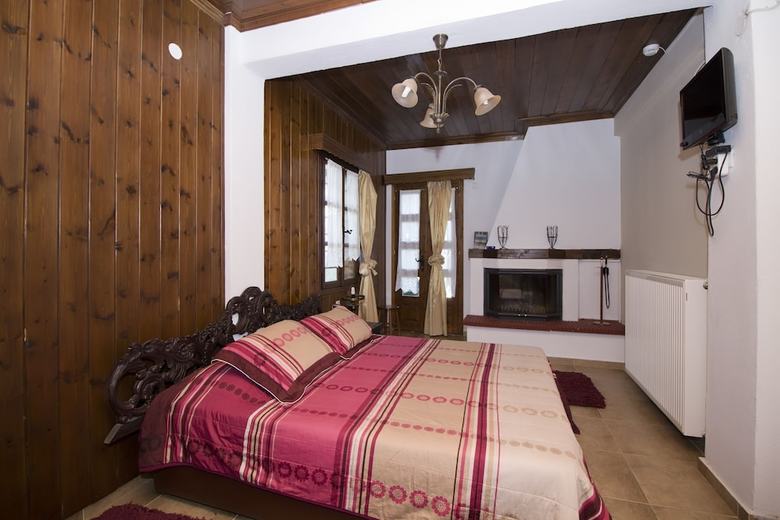 Pliades Hotel